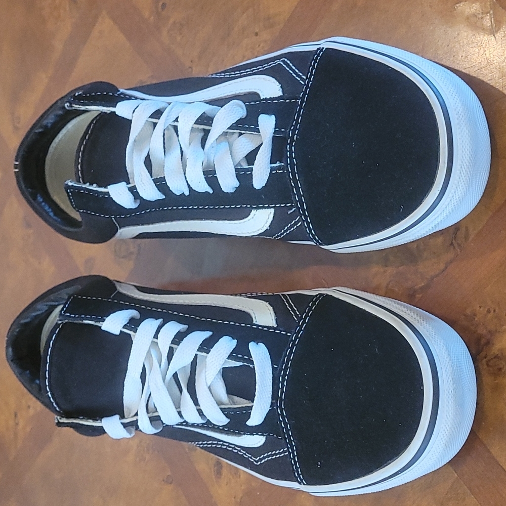 Vans Comfy Cush Old School (Men's 7.5/ women's 9)